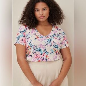 Pocket Heritage Slub V-Neck Floral print TORRID size 1 (14/16) classic fit tee